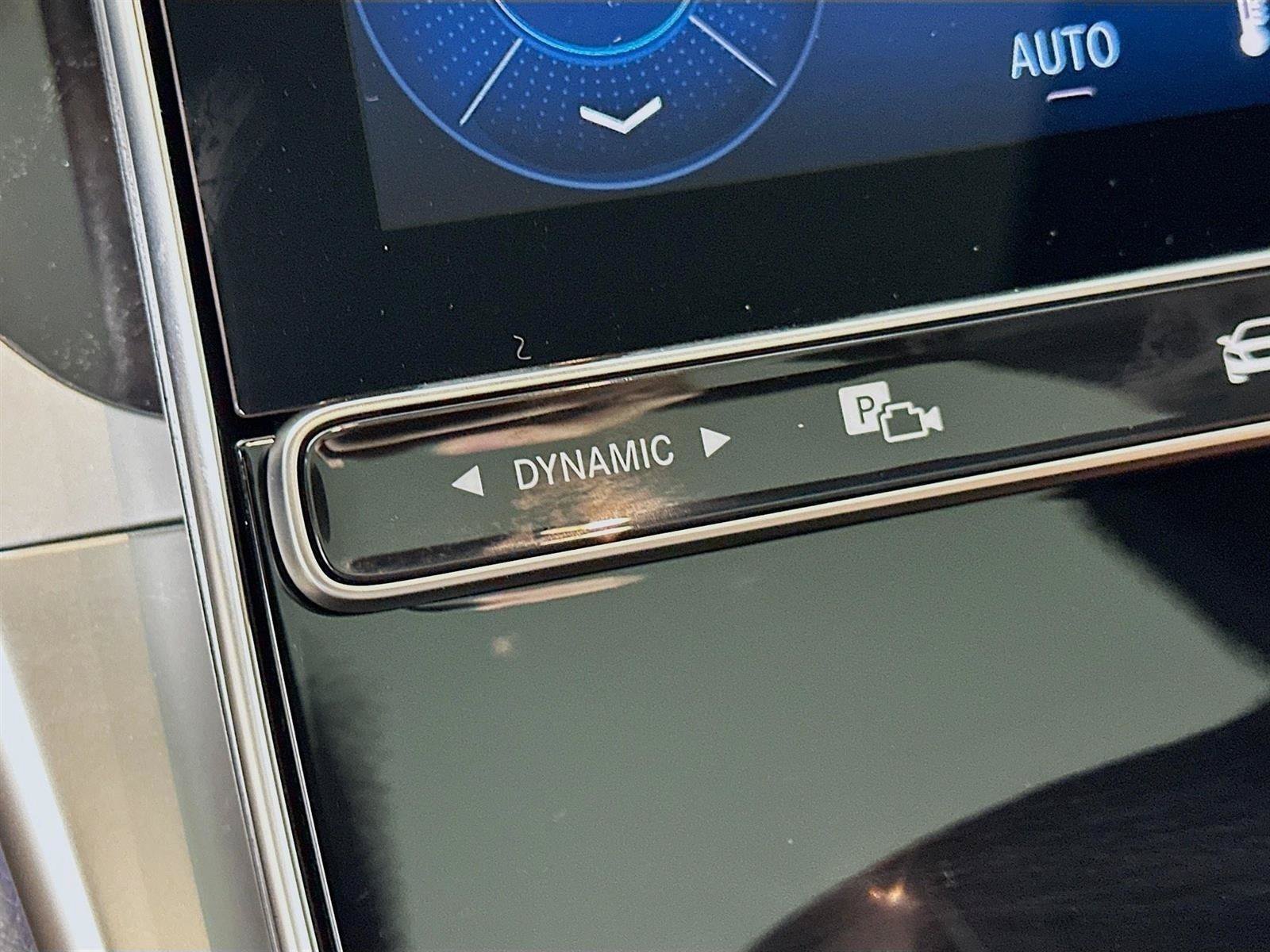 Used 2026 Silver Metallic Mercedes-Benz GLC 300 image 22