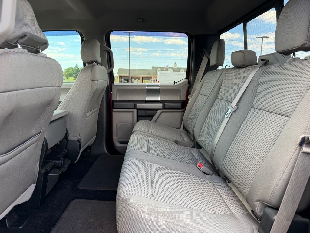 Used 2015  Ford XLT image 16