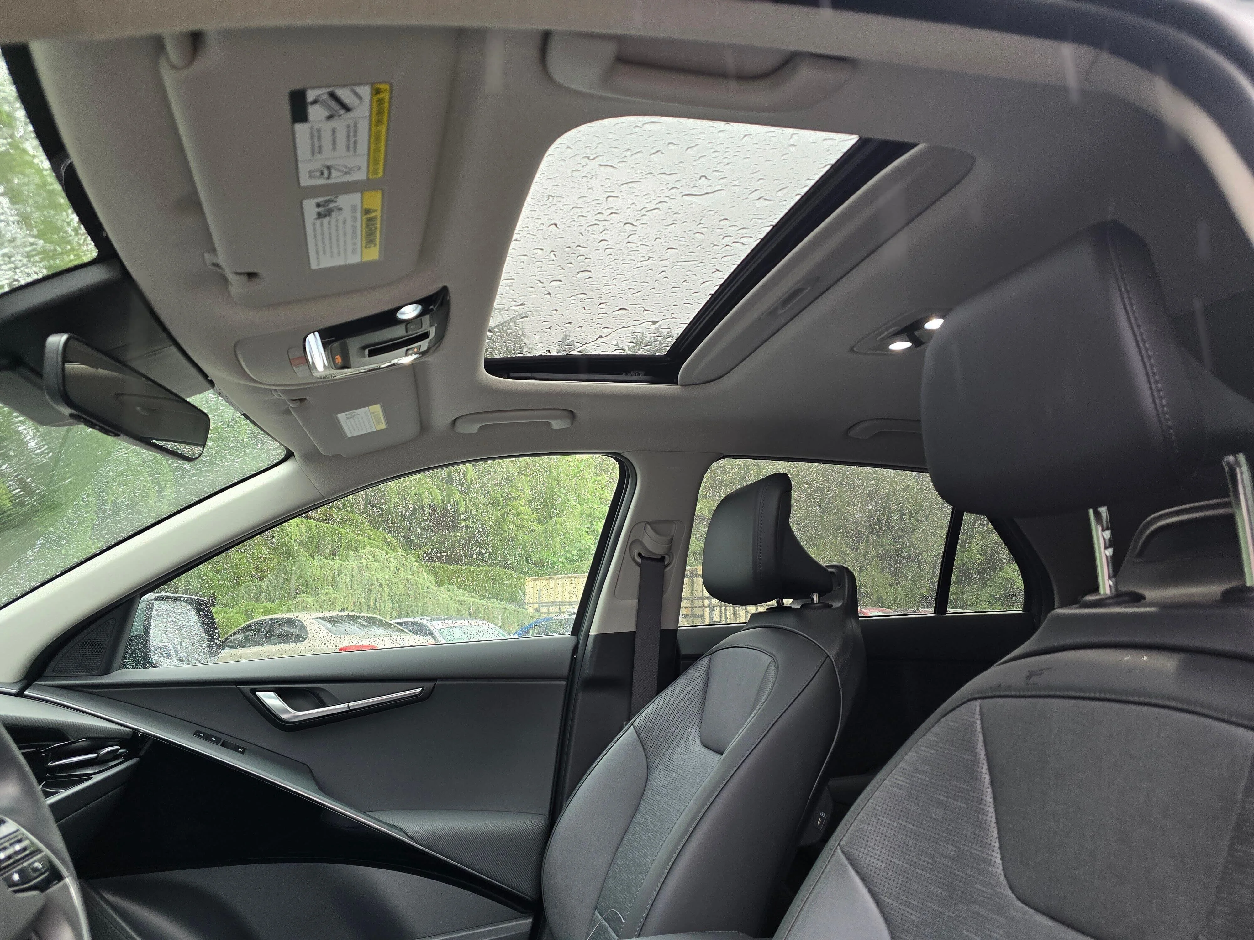Certified Used 2023 Green Kia Wave image 13