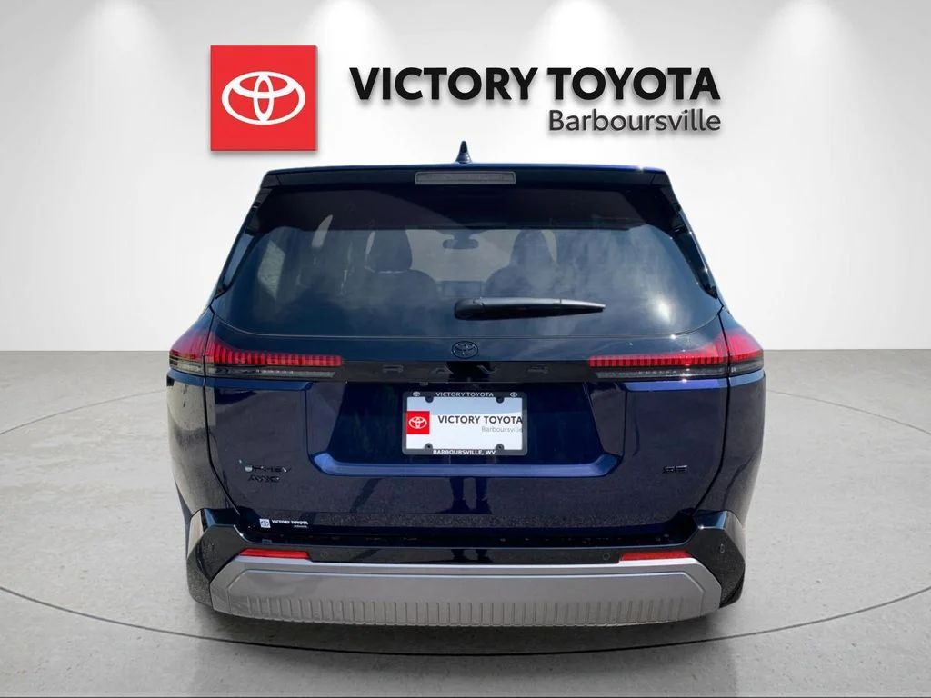Used 2026  Toyota SE image 4