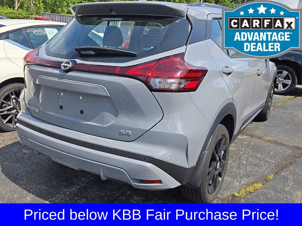 Used 2024 Gray Nissan SR image 8