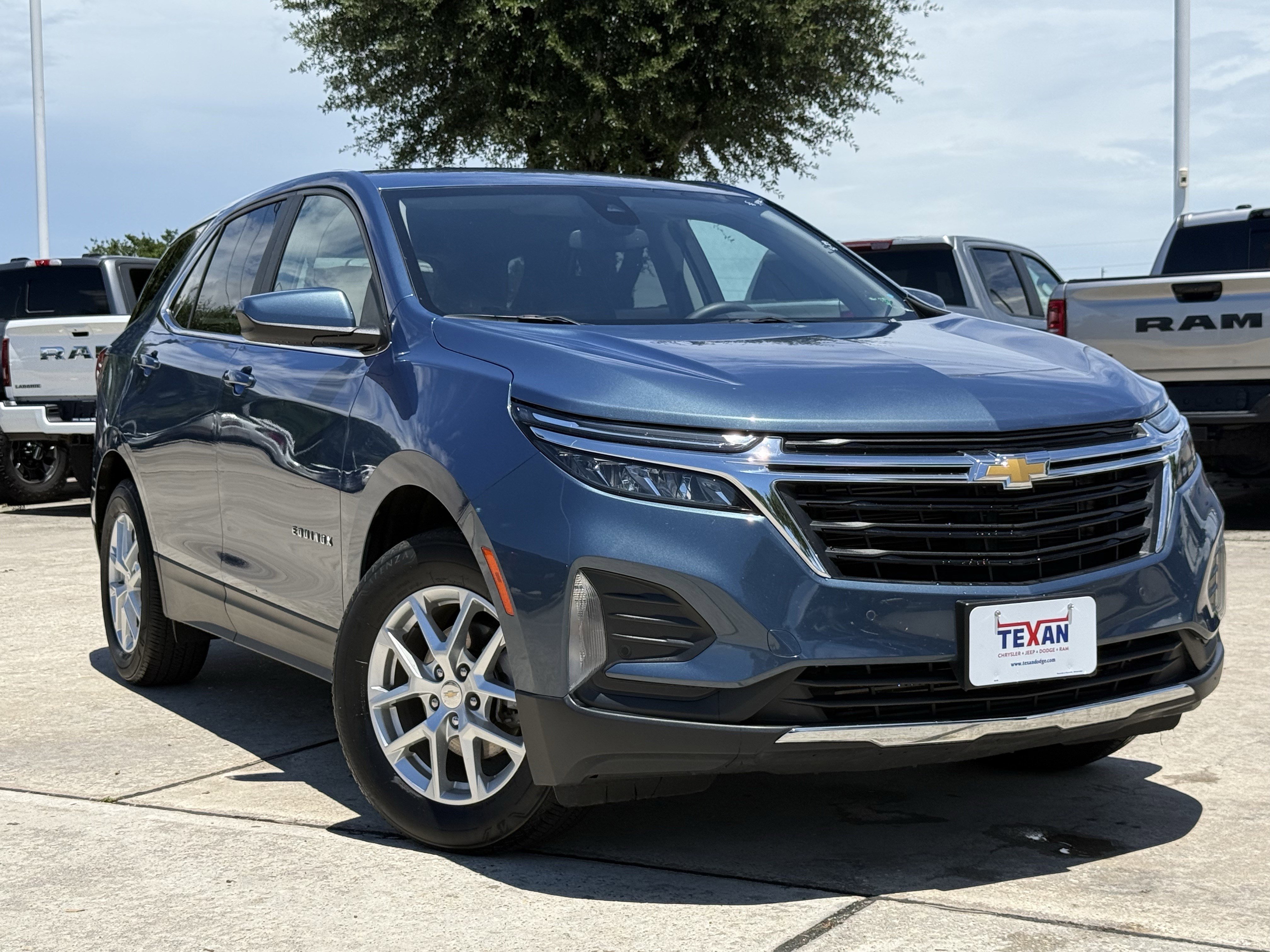 Used 2024 Lakeshore Blue Metallic Chevrolet  image 2