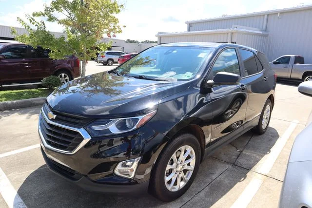 2020 Chevrolet Equinox LS FWD photo