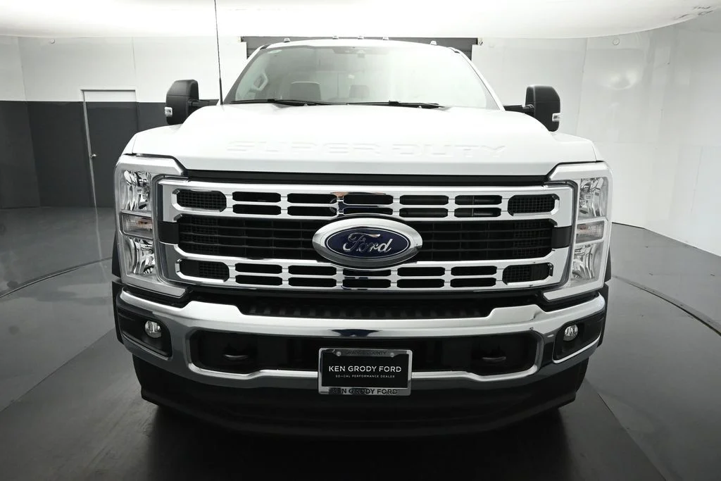 New 2026 White Ford XL image 5