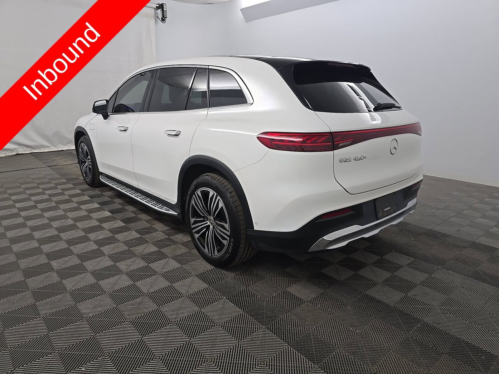 Used 2023  Mercedes-Benz 450 image 4