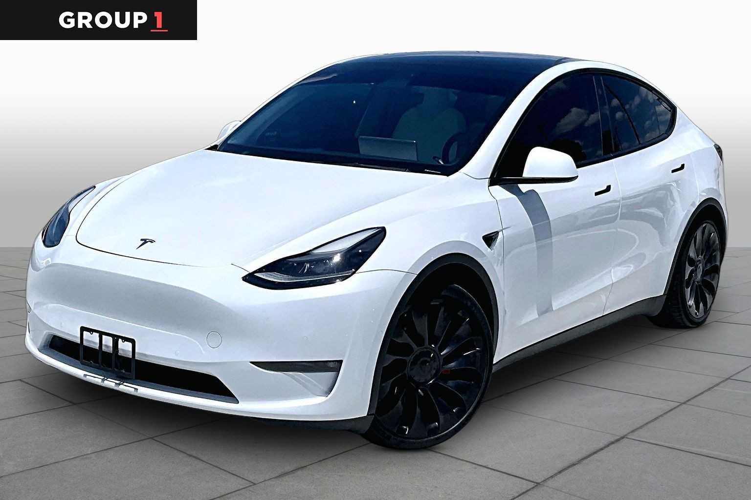 2022 Tesla Model Y Performance Dual Motor All-Wheel Drive's photo