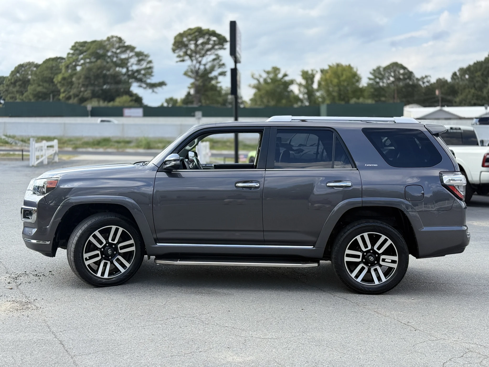 Used 2018 Magnetic Gray Metallic Toyota Limited image 4