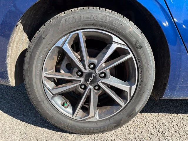 Used 2024 Blue Kia LXS image 11