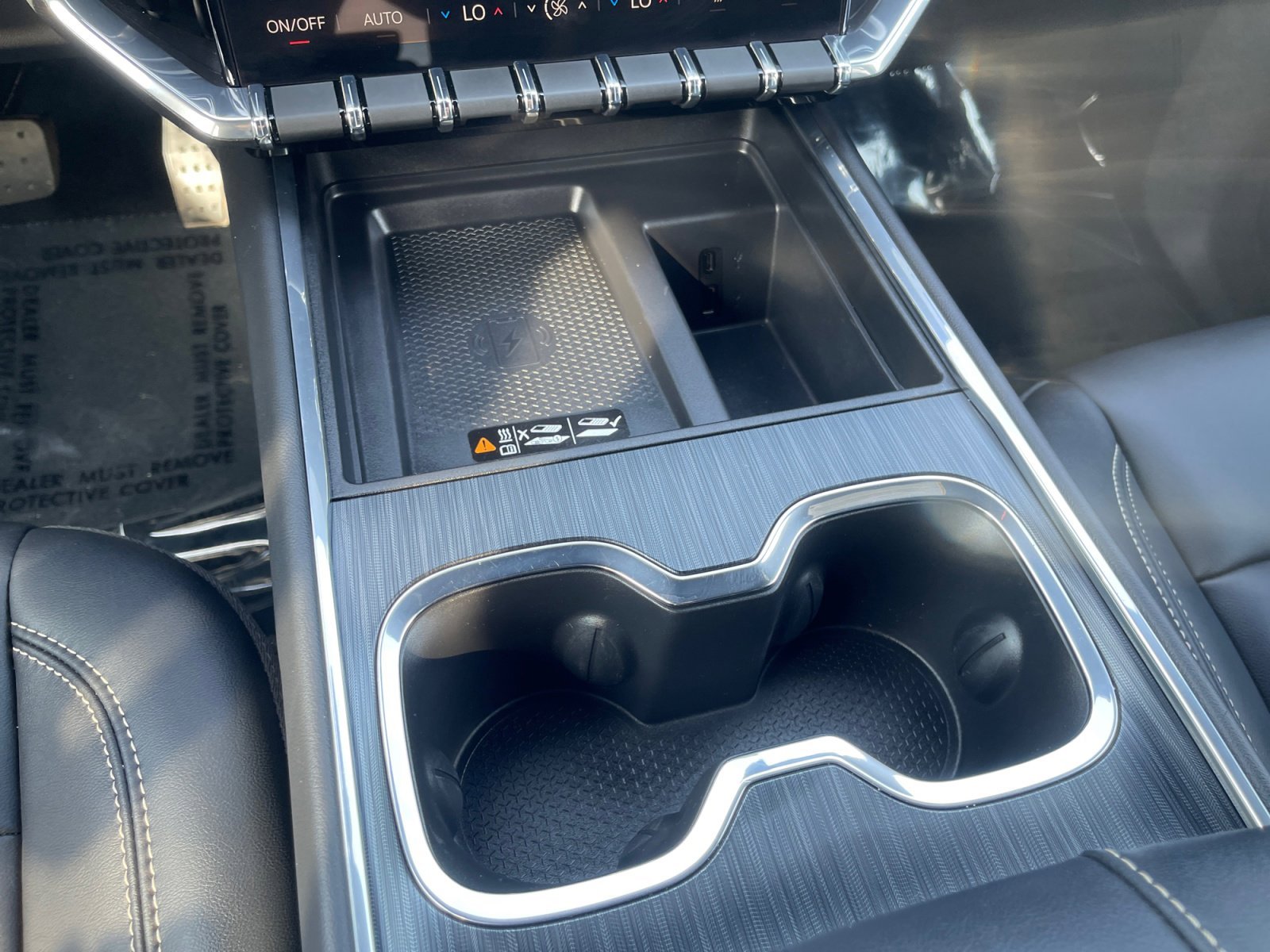 2024 GMC Acadia Elevation - Photo 11
