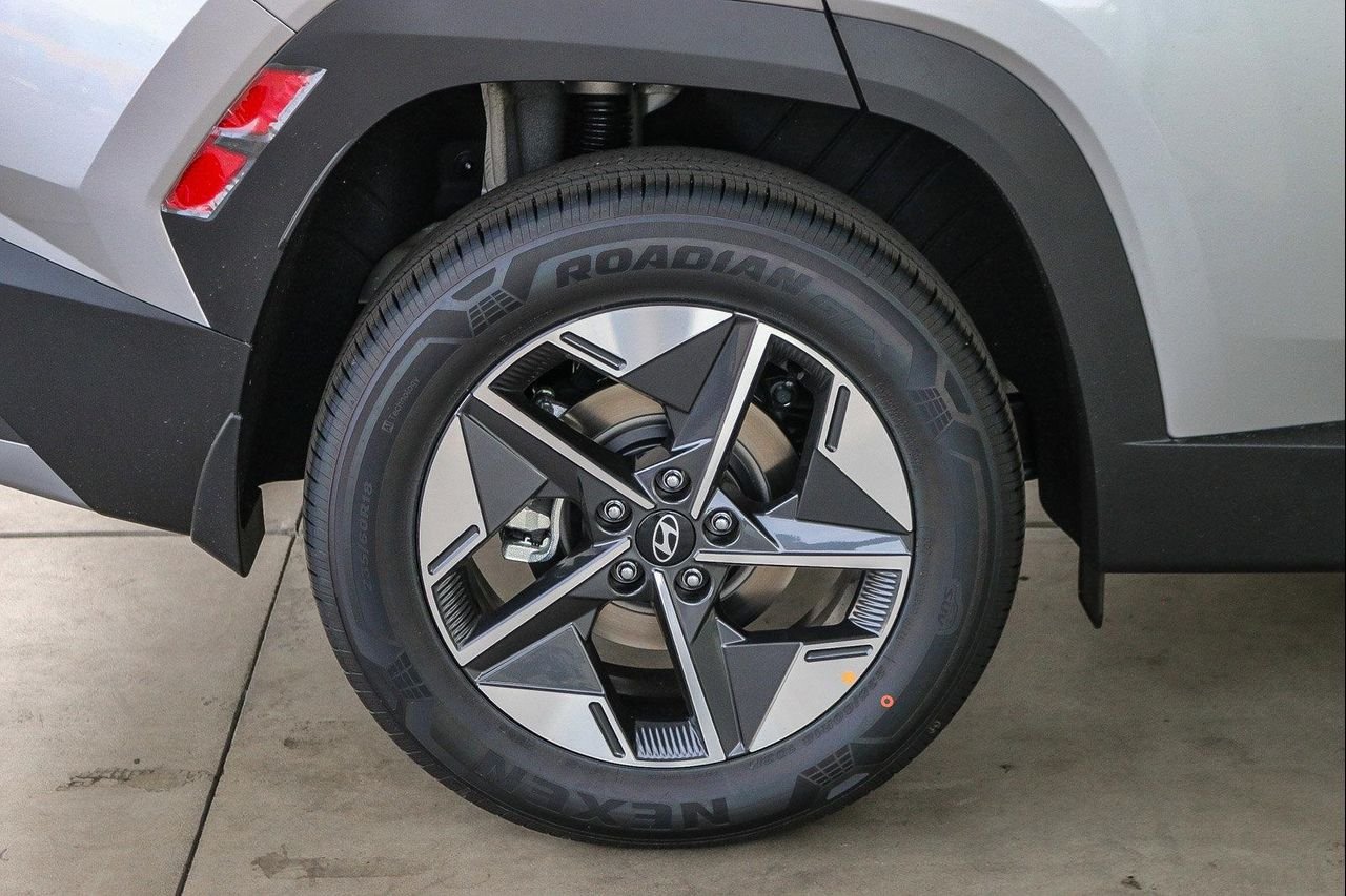 New 2026 Silver Hyundai SEL image 38