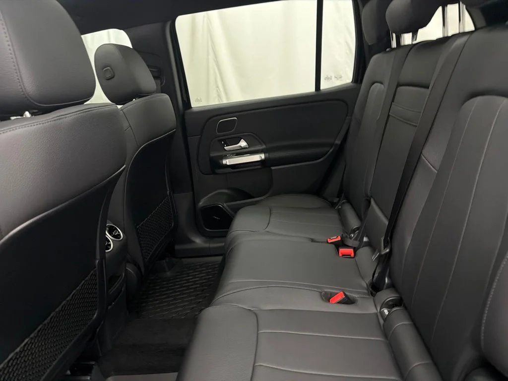 New 2026 Black Mercedes-Benz GLB 250 image 19