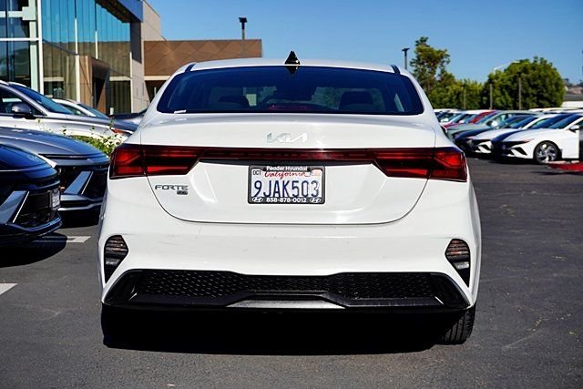 Used 2023 White Kia LX image 8