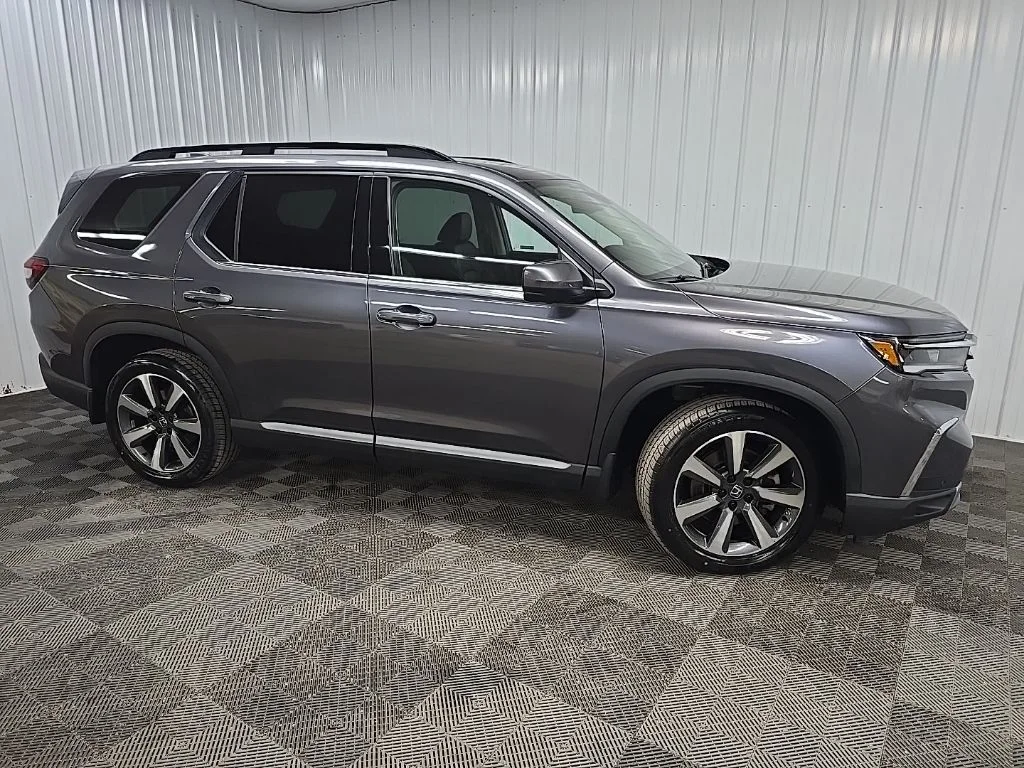 2023 Honda Pilot Elite AWD's photo