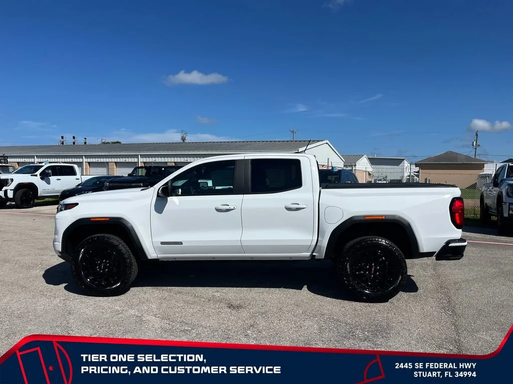 New 2026 Summit White GMC Elevation image 4