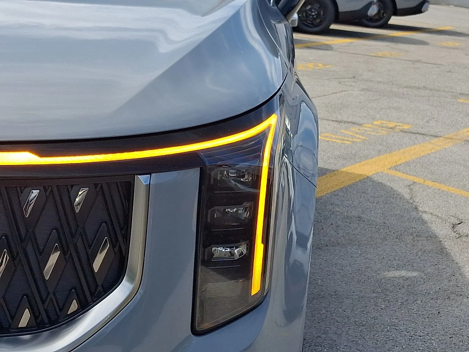 New 2027 White Kia LXS image 7