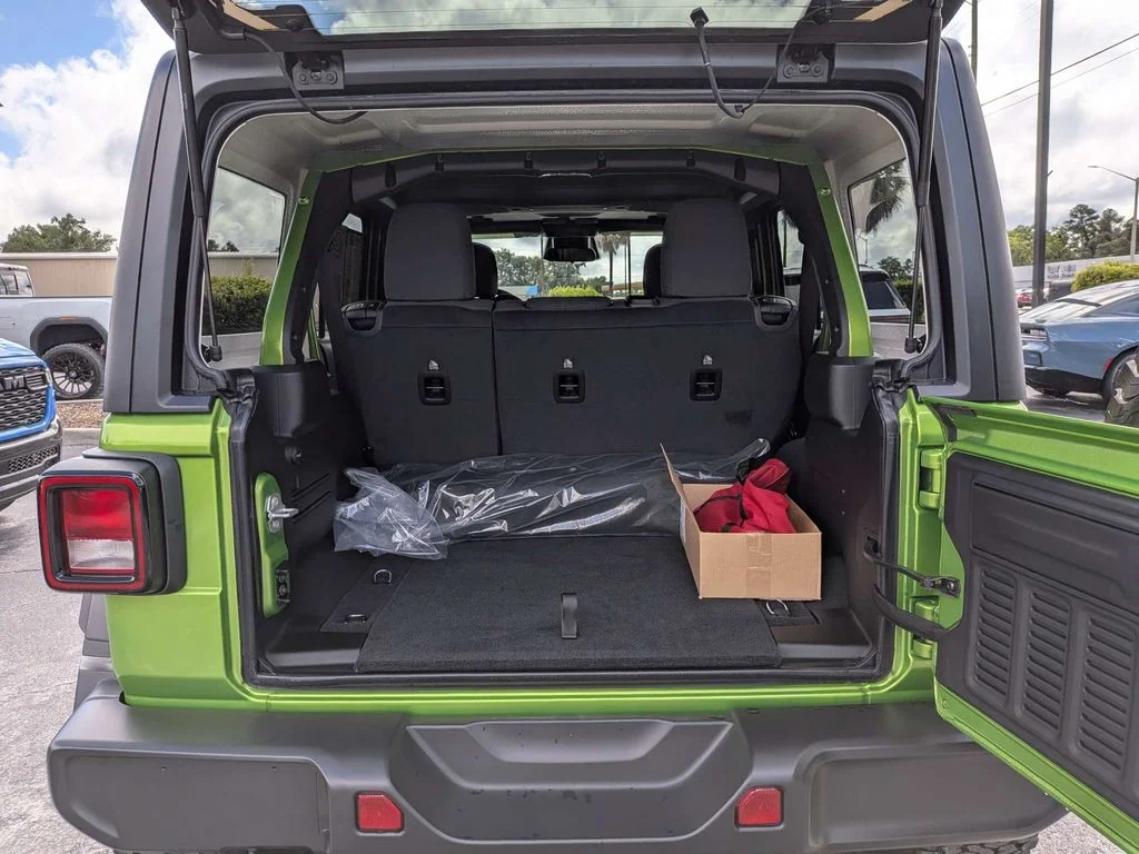 2026 Jeep Wrangler 4-Door Willys - Photo 13