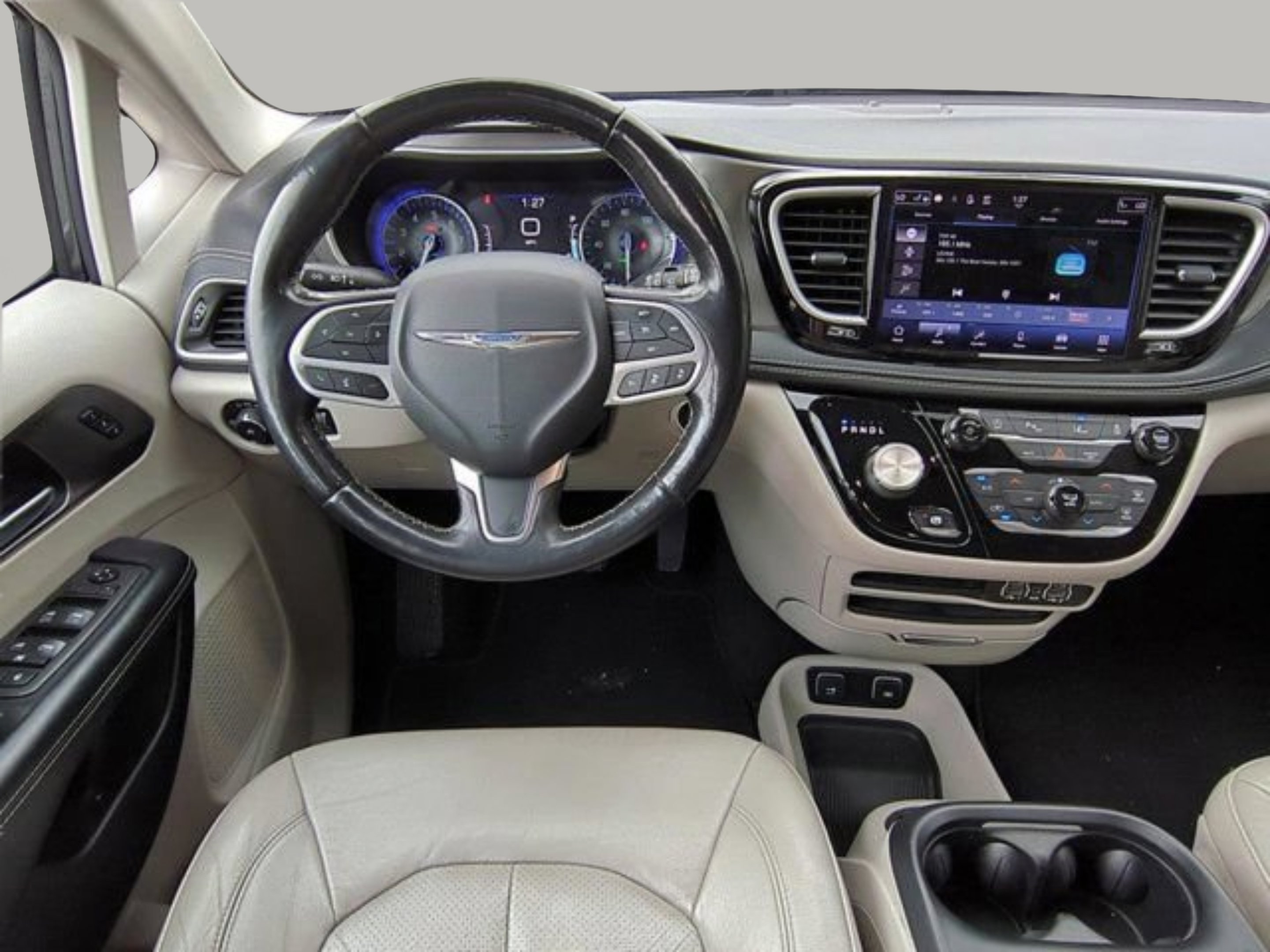 Used 2021 Granite Crystal Metallic Clearcoat Chrysler Touring L image 15