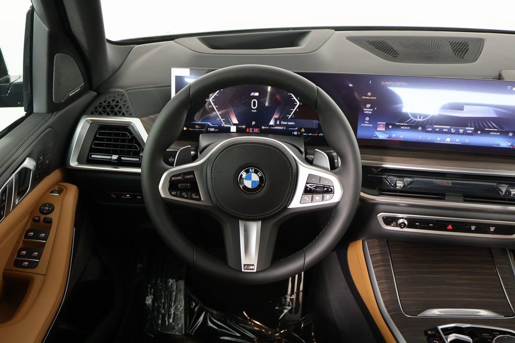 Used 2026 Dravit Gray Metallic BMW sDrive40i image 3