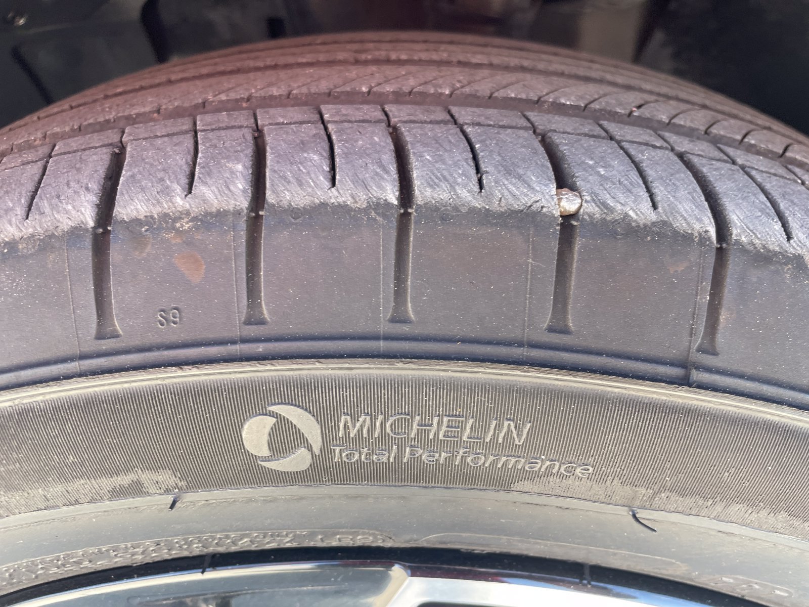 Used 2024 Gray Hyundai SEL image 28