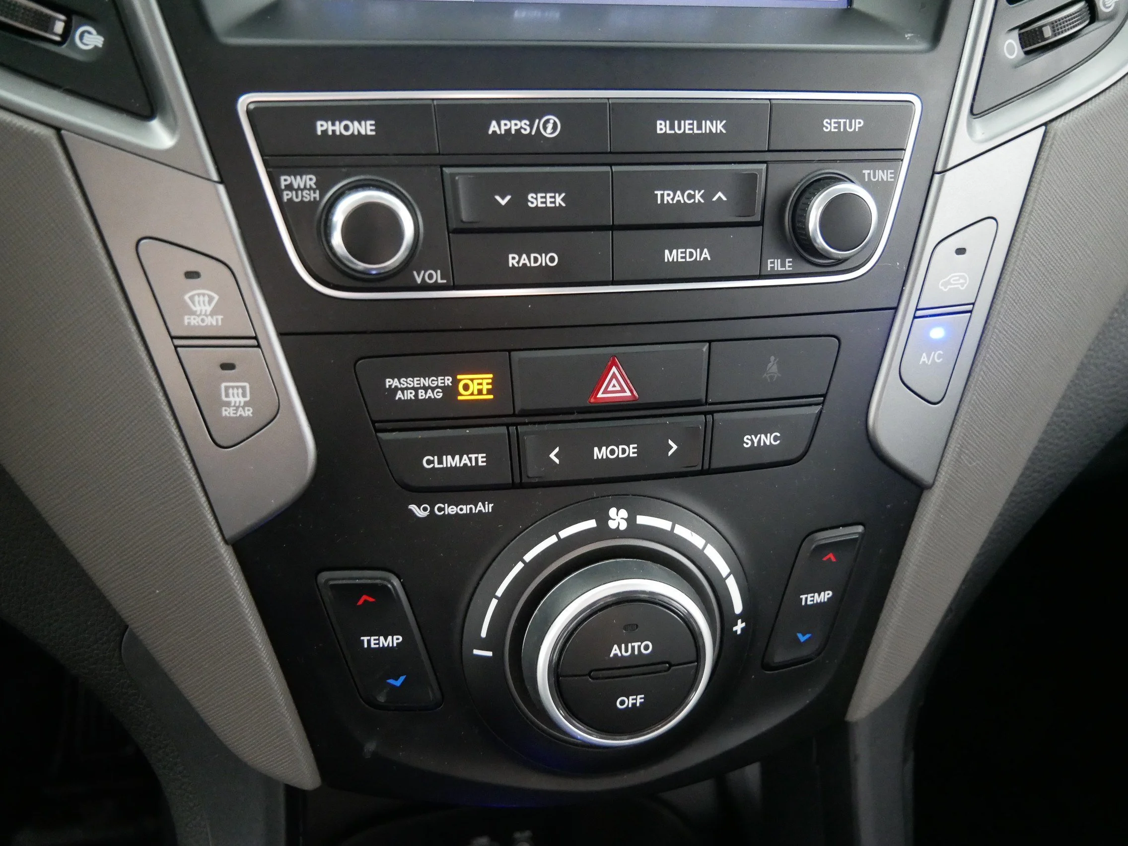 Used 2017 Frost White Pearl Hyundai 2.4L image 23