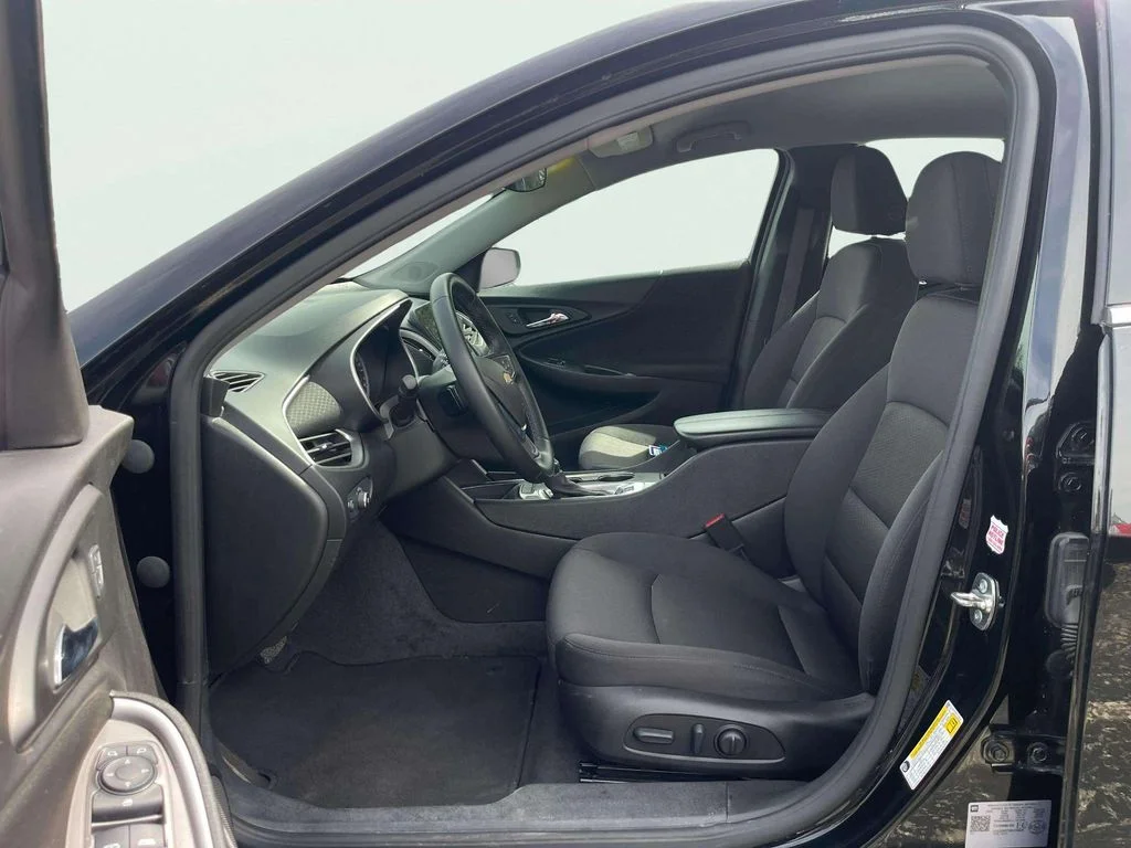 Used 2024 Mosaic Black Metallic Chevrolet LT image 21