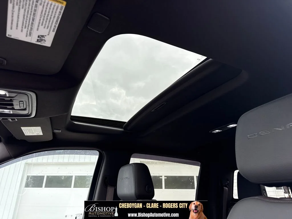 Pre-Owned 2020 GMC Sierra 1500 Denali Crew Cab image 30