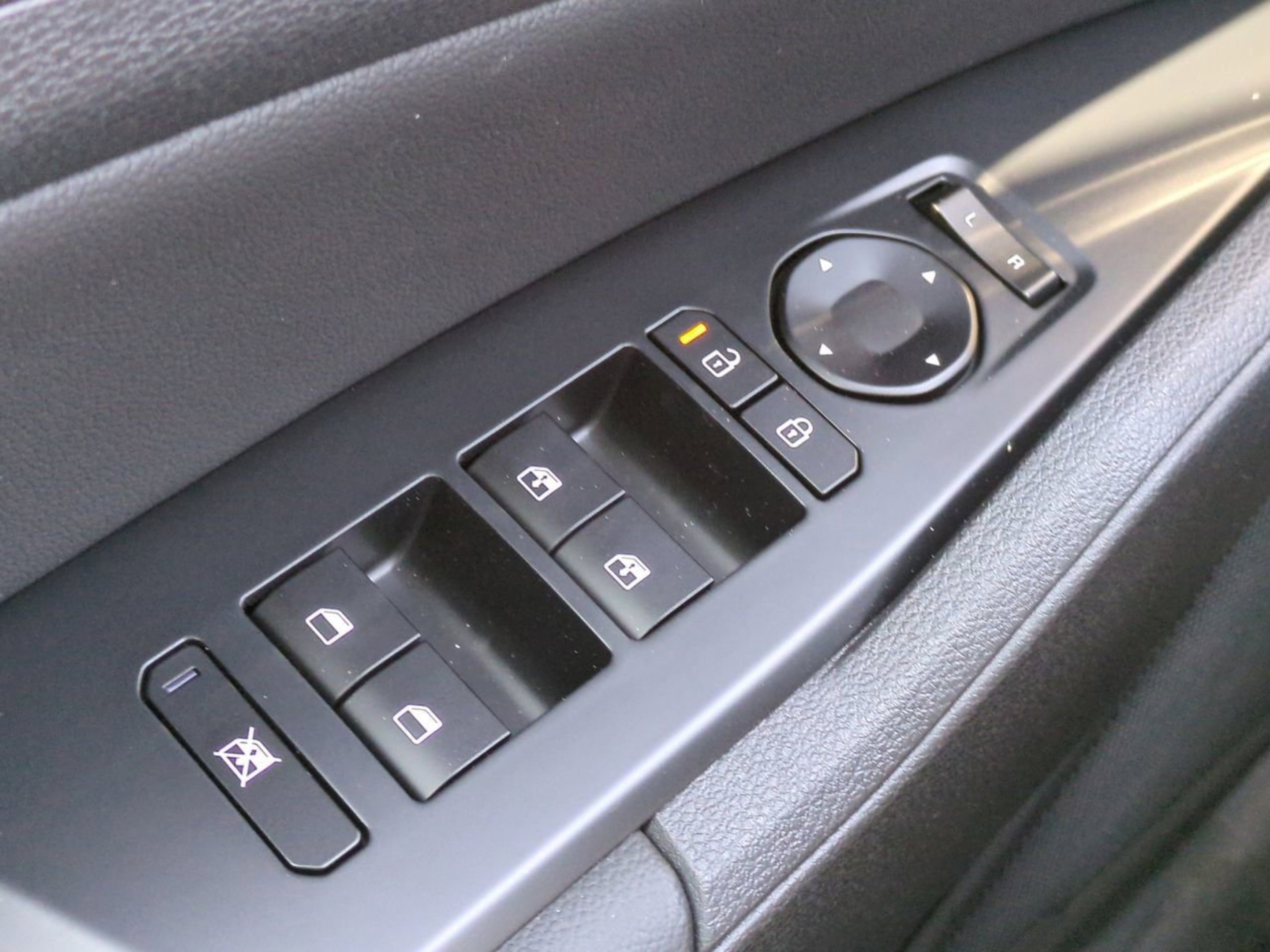 New 2026 Ebony Black Kia EX image 27
