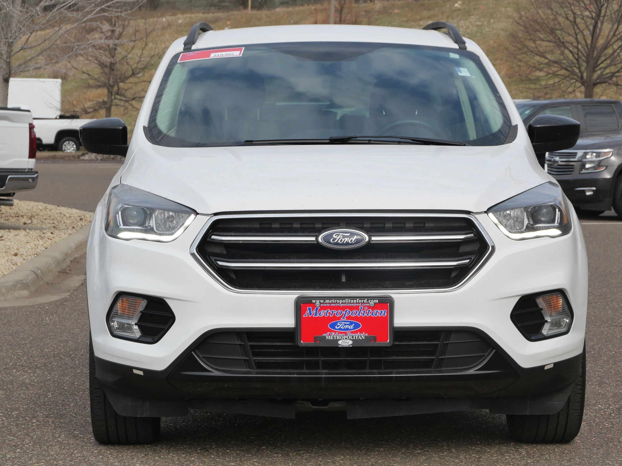 Used 2019 Ford Escape SE with VIN 1FMCU9GD4KUB13939 for sale in Eden Prairie, MN