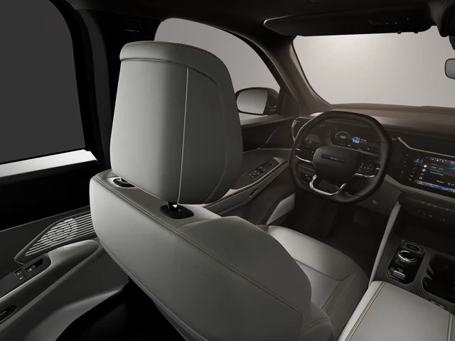 New 2026 Diamond Black Crystal Pearl-Coat Exterior Paint Jeep Limited image 21
