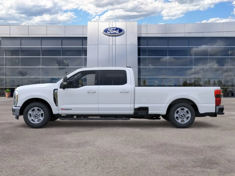 New 2026 Oxford White Ford F-250® XLT image 43
