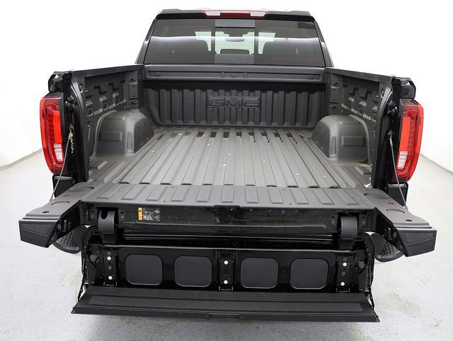 2026 GMC Sierra 1500 SLT - Photo 6