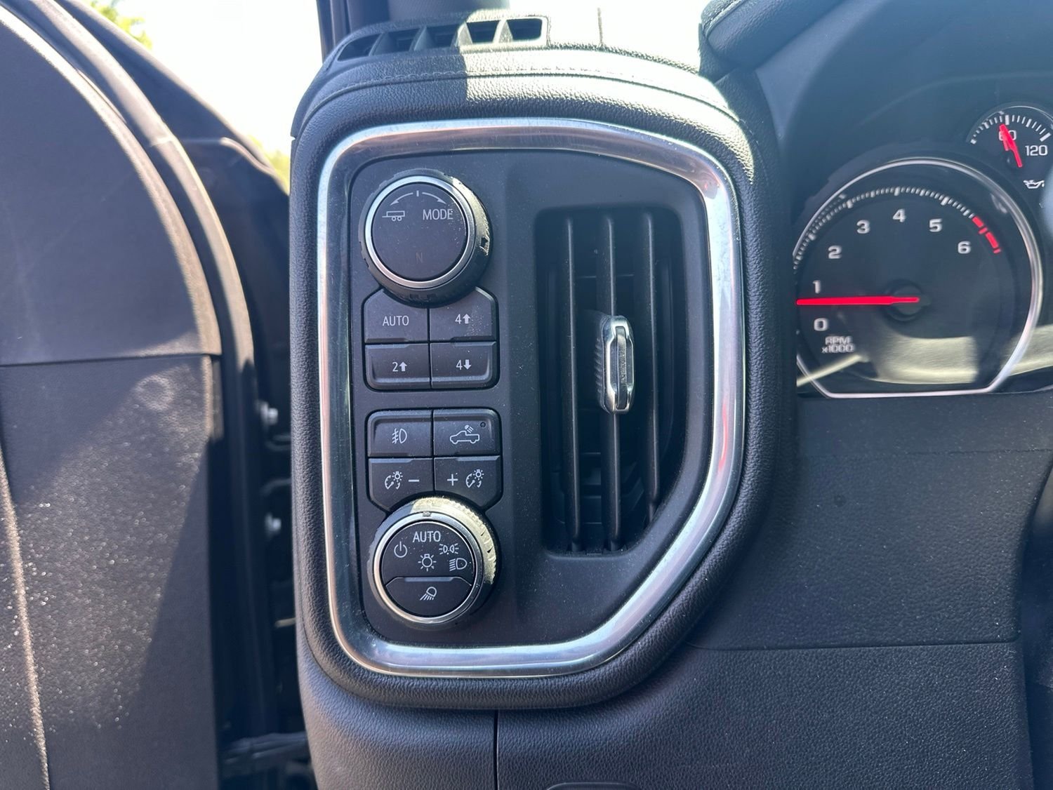 Used 2022 Black Chevrolet LTZ image 21