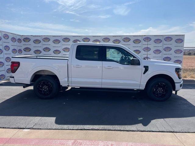 Oxford White 2026 Ford F-150 XLT SuperCrew RWD Pickup Truck 4X2 Automatic