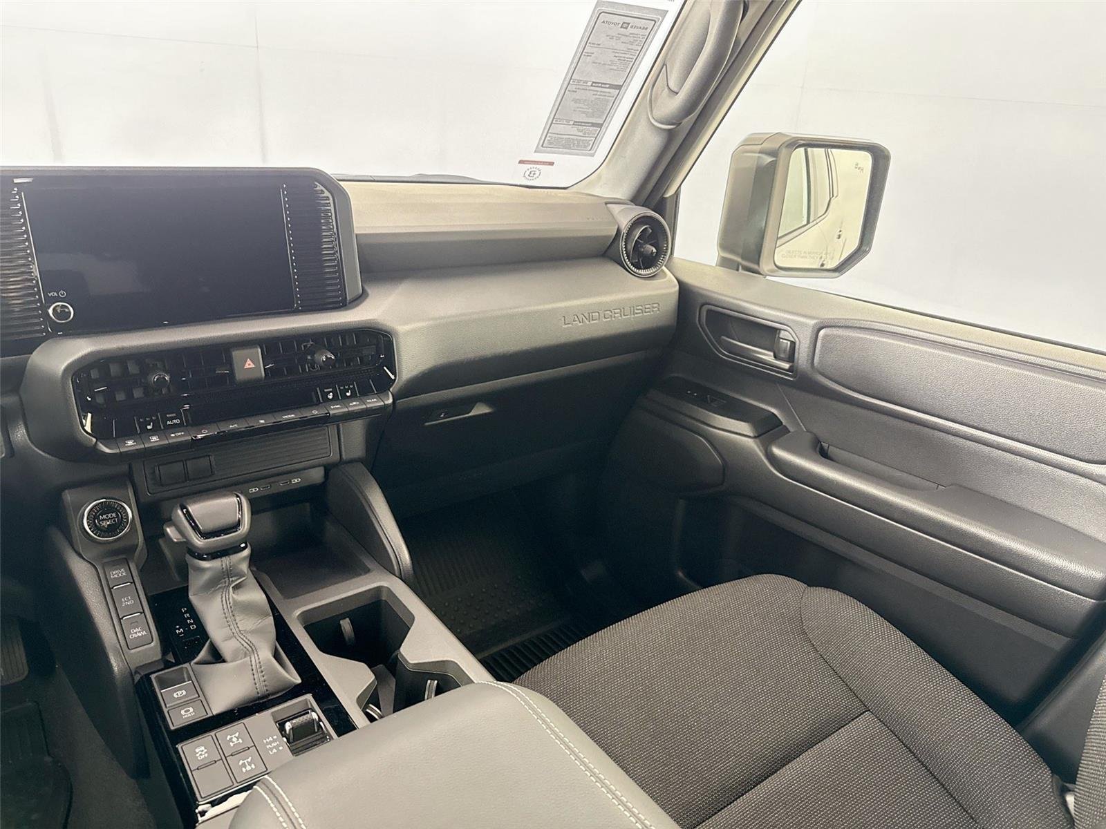 Used 2025 Ice Cap Toyota 1958 image 31