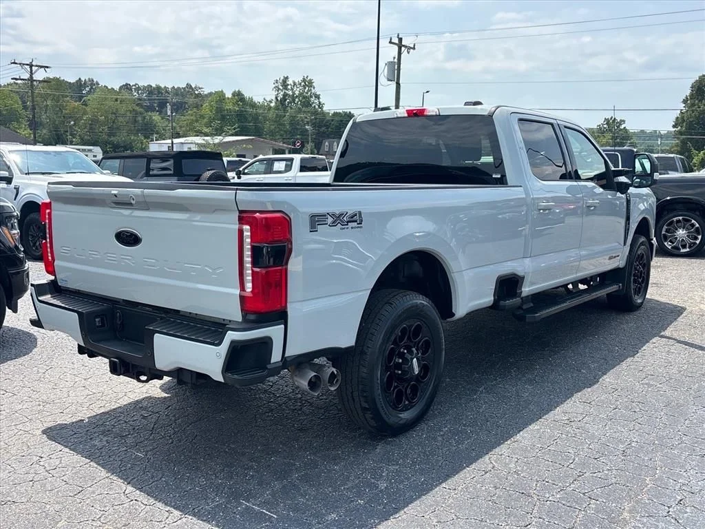 Used 2025 Gray Ford Lariat image 8
