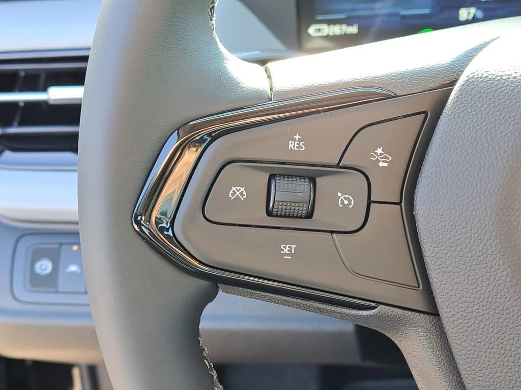 2027 Chevrolet Bolt RS - Photo 9
