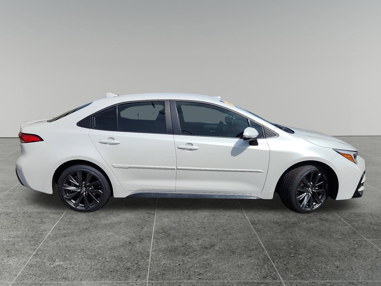 Certified Used 2025 Wind Chill Pearl Toyota SE image 8