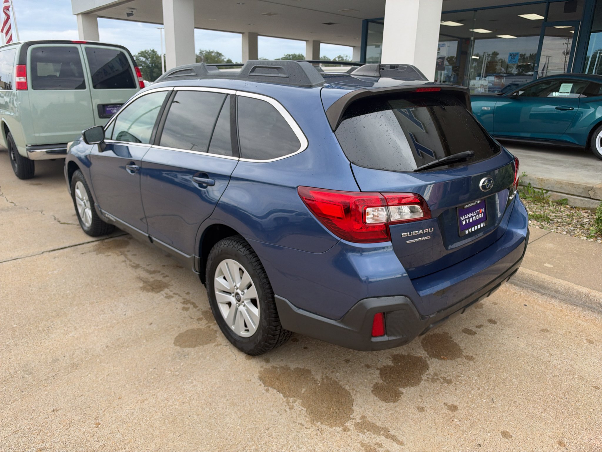 Used 2019 Abyss Blue Pearl Subaru Premium image 7