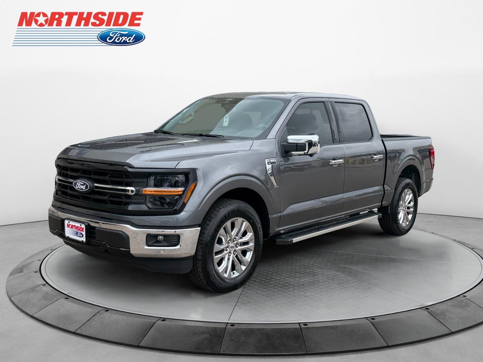 New 2026 Carbonized Gray Metallic Ford XLT image 3