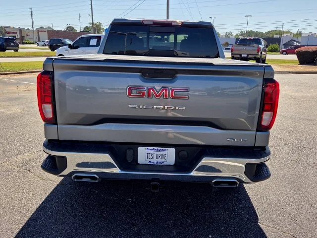 Used 2020 Gray GMC SLE image 6