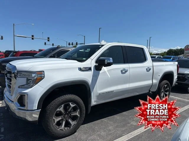 Used 2021 SUMMIT WHITE GMC SLT image 1