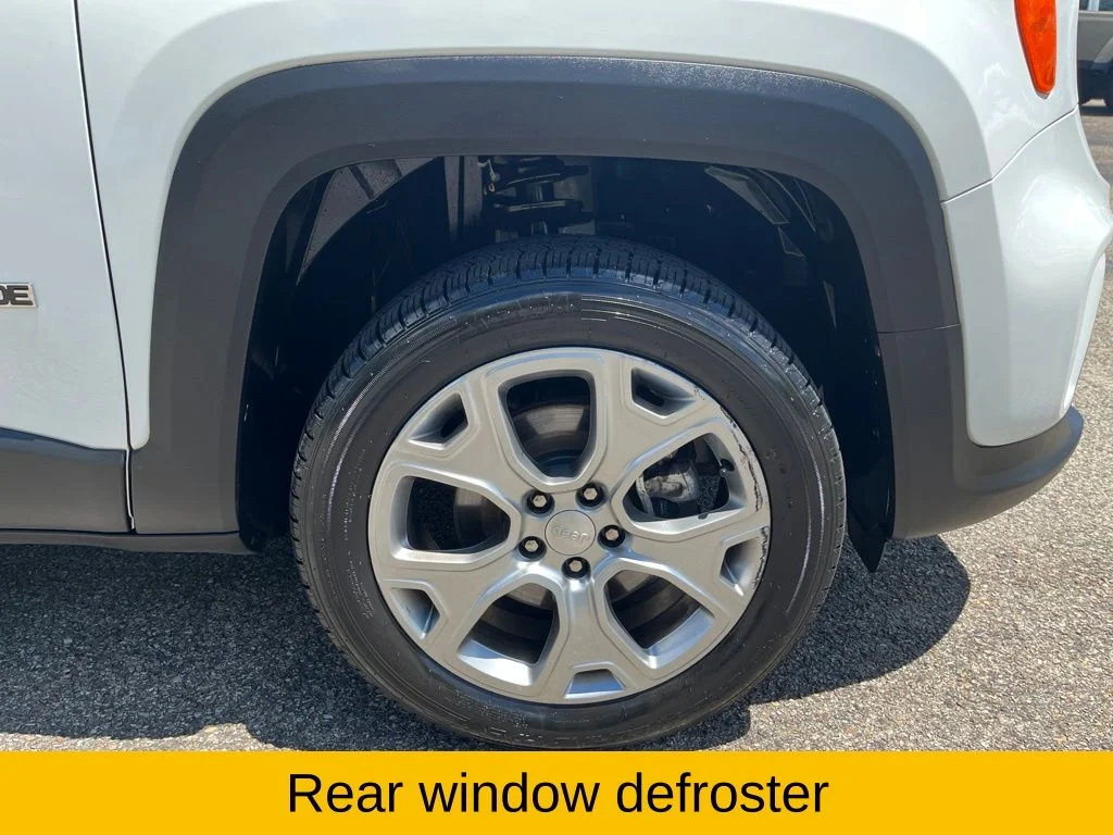 Certified Used 2022 Alpine White Jeep Limited image 14