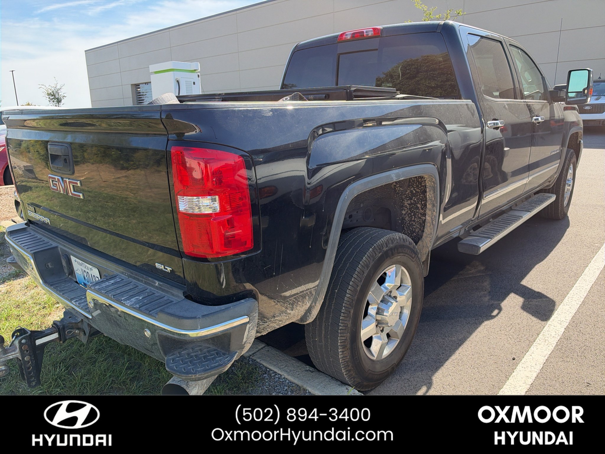 Used 2017 Onyx Black GMC SLT image 3