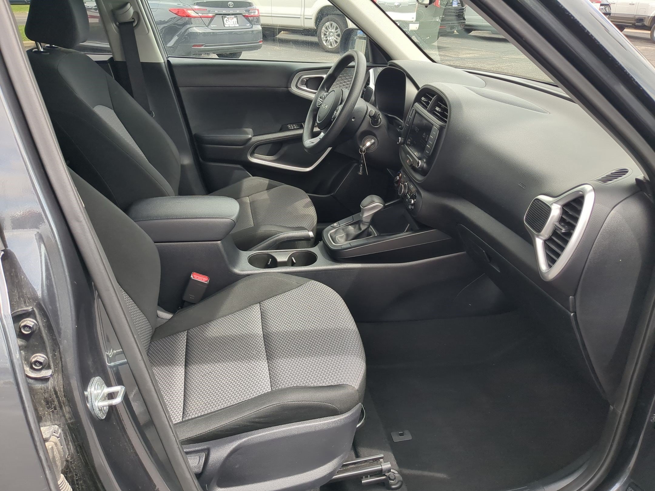 Used 2023 Gravity Gray Kia LX image 29