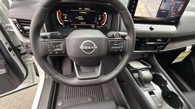 2026 Nissan Rogue Platinum - Photo 18