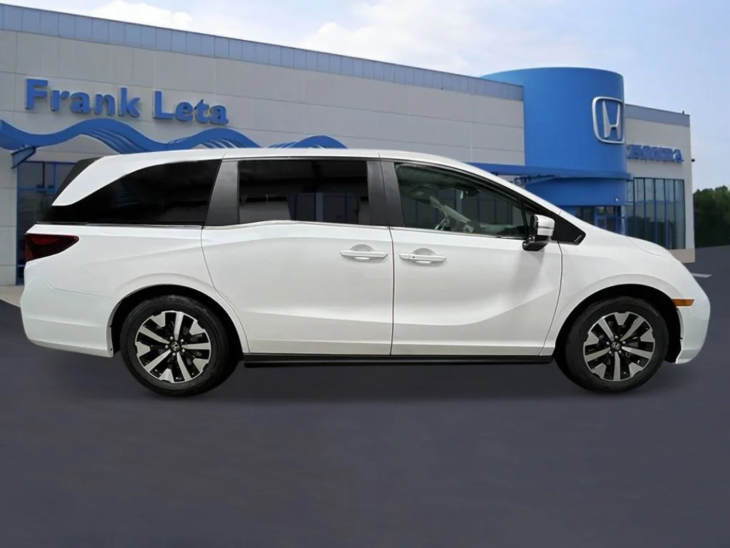 New 2026 Platinum White Pearl Honda EX-L image 7