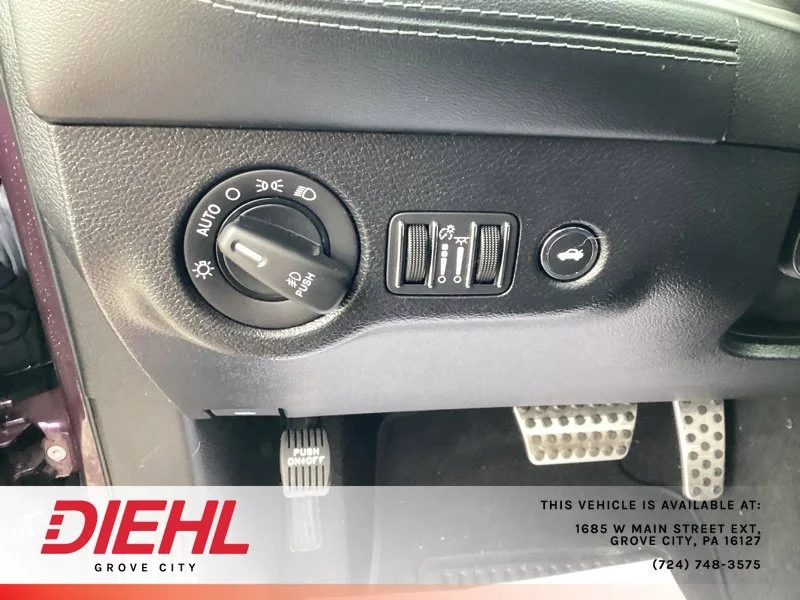 Used 2020 Purple Dodge R/T Scat Pack image 21