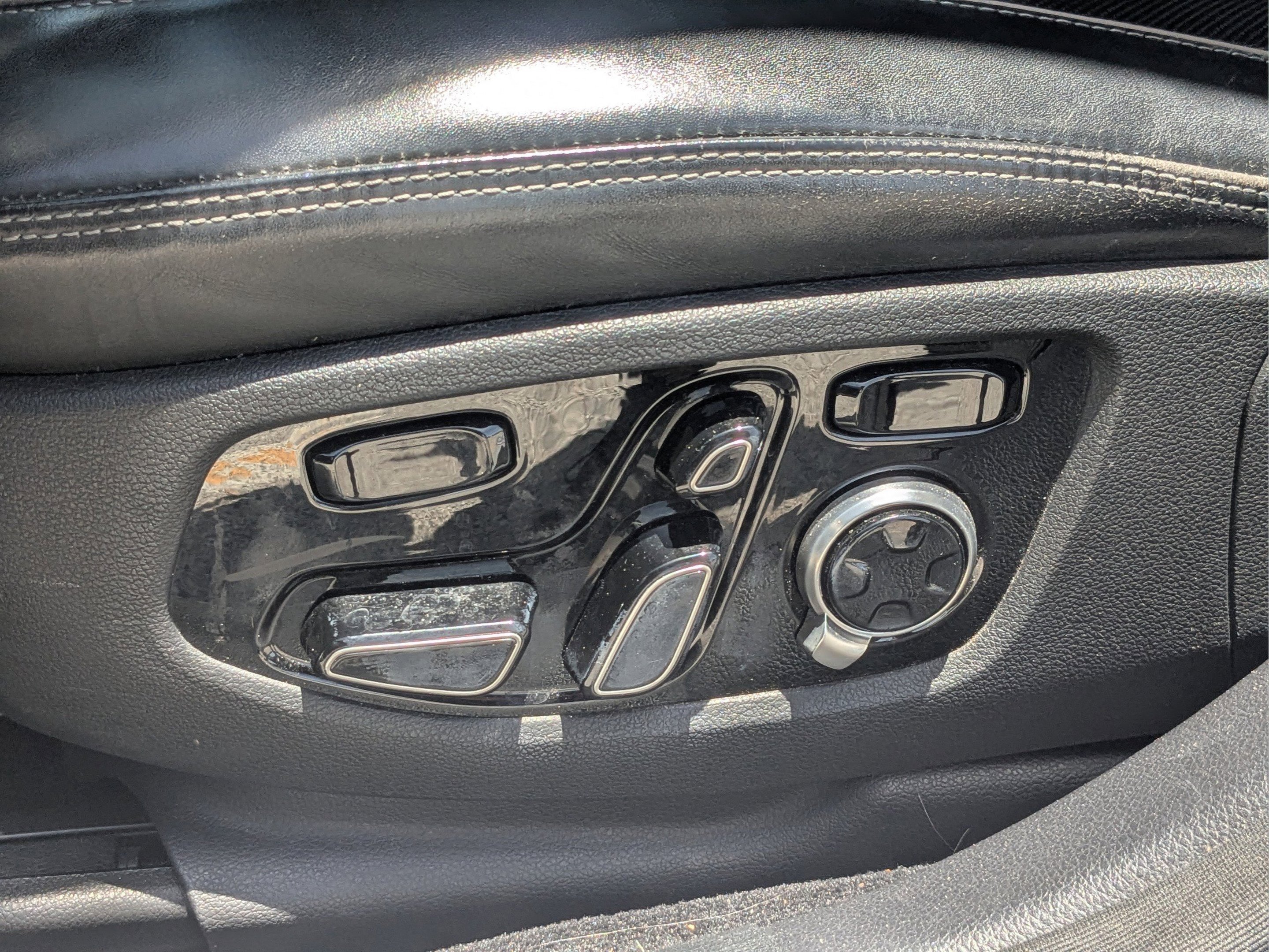 2018 GENESIS G90 Premium - Photo 18
