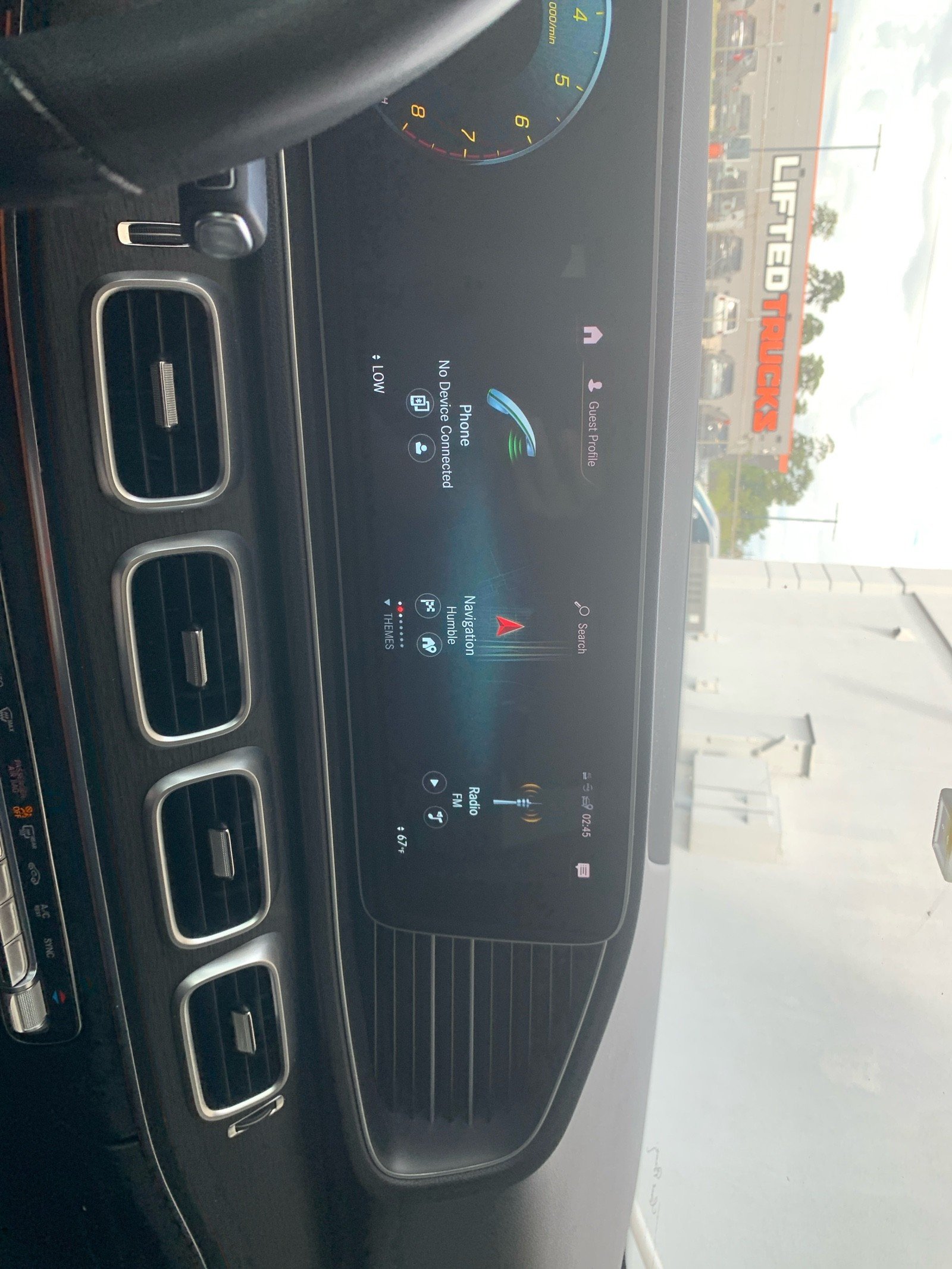 2022 Mercedes-Benz GLE photo 13 of 16