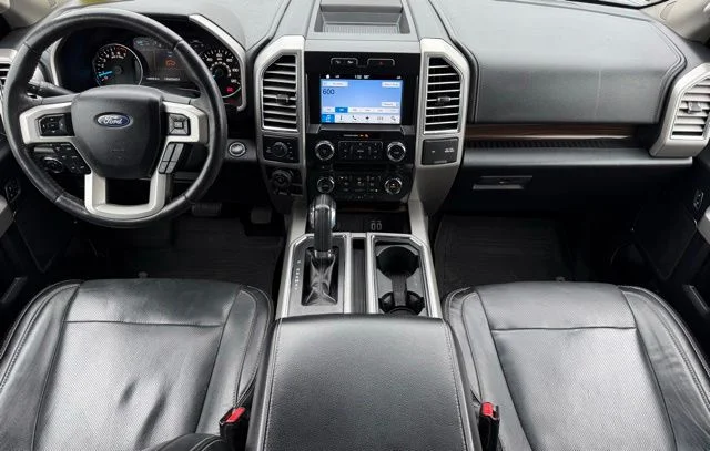 Used 2016 Magnetic Metallic Ford Lariat image 13